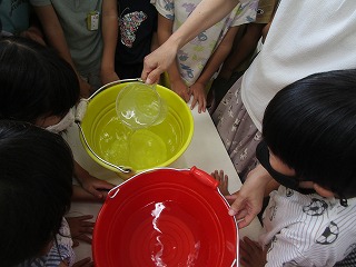 バケツの水は何リットル 半田市立花園小学校